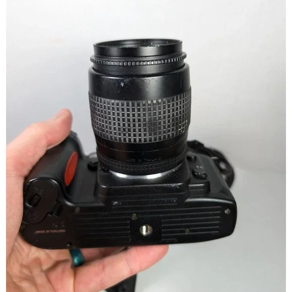 Nikon N80 35mm Film Camera AS-IS UNTESTED Body & Lens - Picture 5 of 13